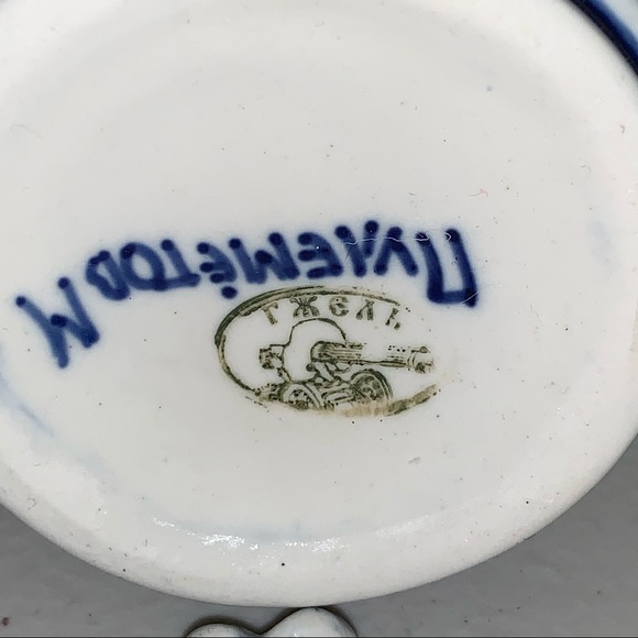 GZHEL Russian Porcelain Figurine Salt Mustard Dish - Picture 11 of 12